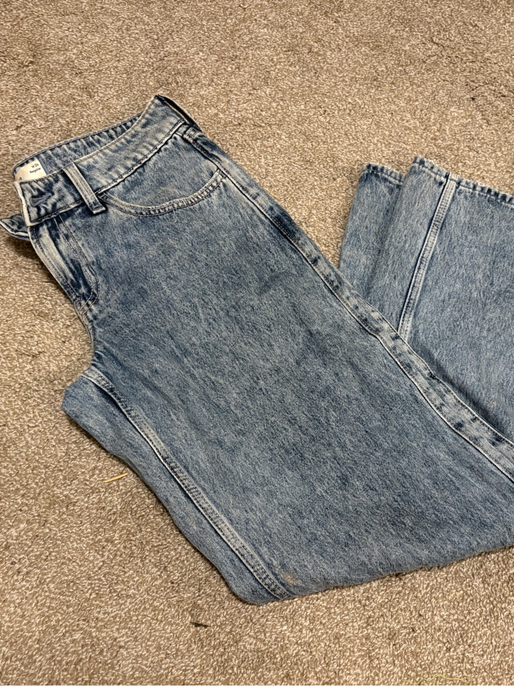 Hollister Women’s Low-Rise Baggy Light Blue Denim Jeans